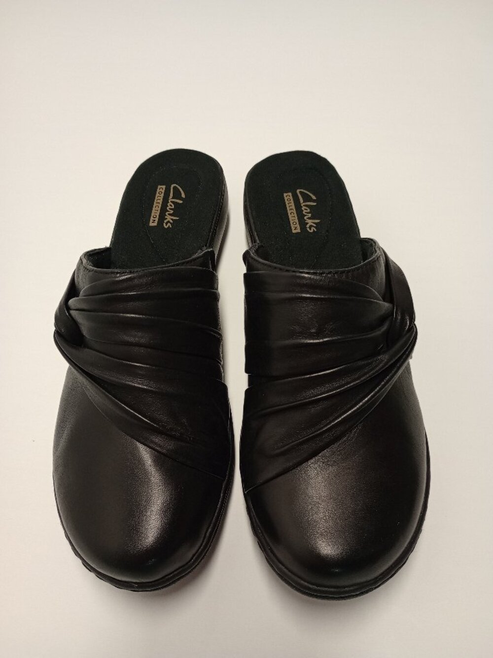 Clarks Collection Black Leather Slip‑On Comfort Shoes Women’s 7.5 M